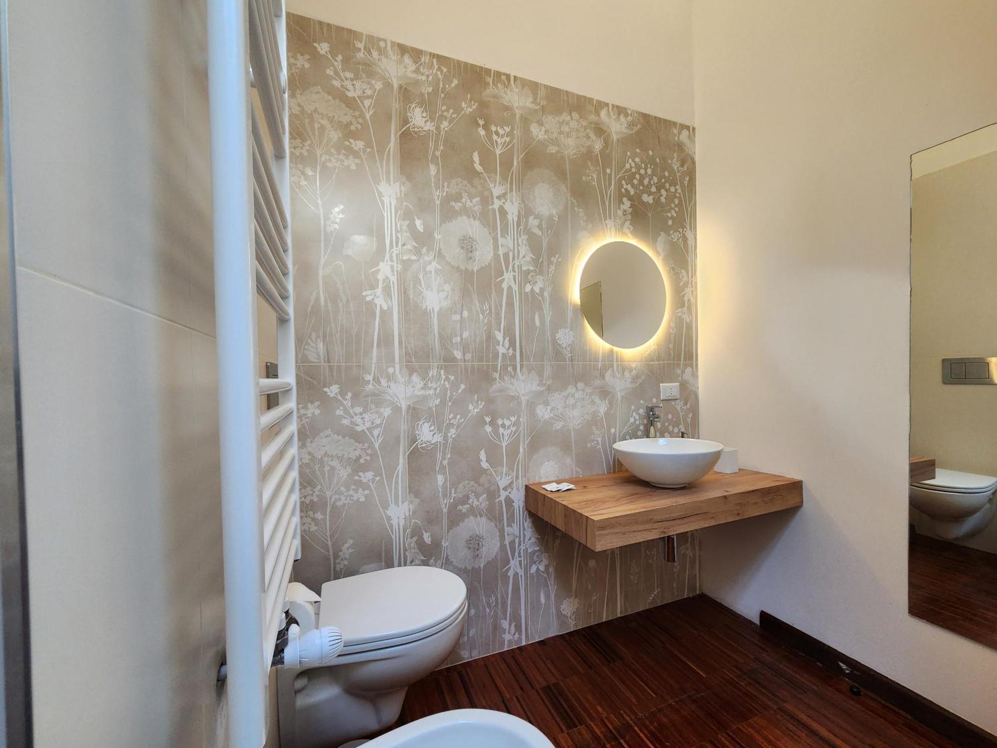 Gaia Suites - A Due Passi Dal Centro - Parcheggio Privato Турин Экстерьер фото